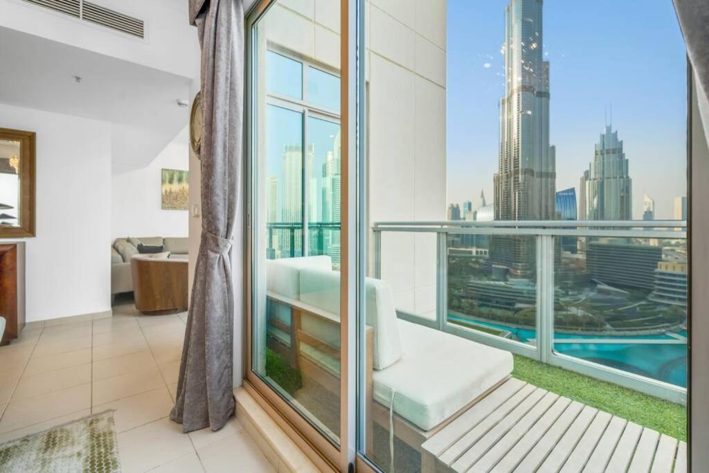 Spectacular Burj & Fountain View - Luxurious 3 Bedrooms & Maids Room - The Residences Dubaj Zewnętrze zdjęcie