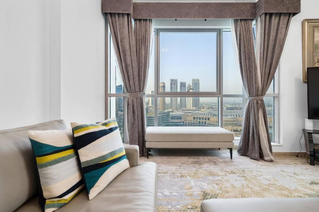 Spectacular Burj & Fountain View - Luxurious 3 Bedrooms & Maids Room - The Residences Dubaj Zewnętrze zdjęcie