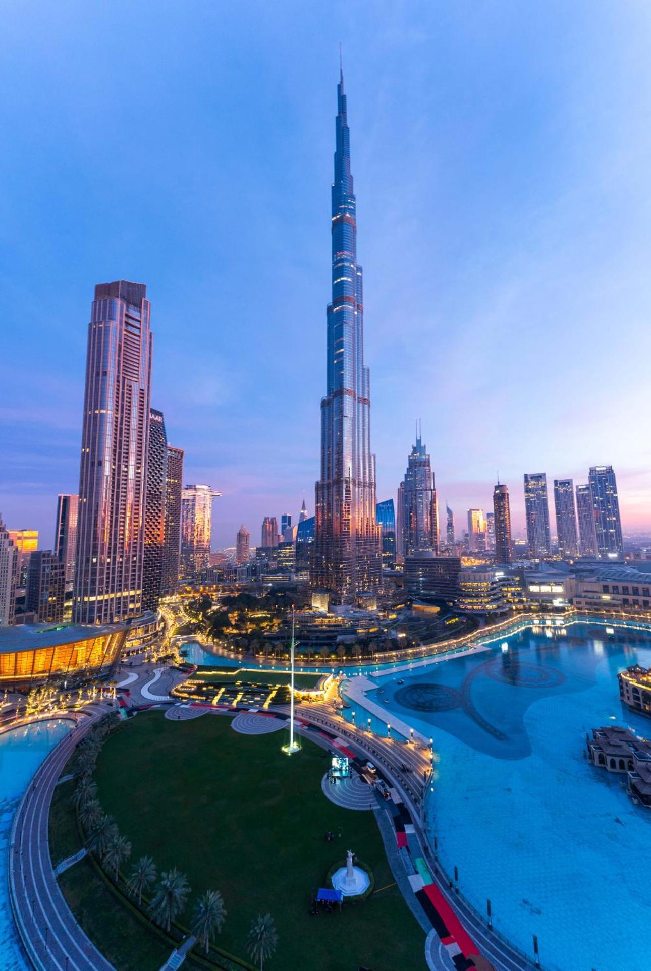 Spectacular Burj & Fountain View - Luxurious 3 Bedrooms & Maids Room - The Residences Dubaj Zewnętrze zdjęcie